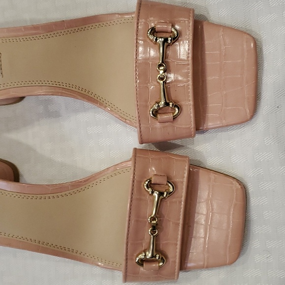 Steven by Steve madden open toe pink  croc embossed leather sandals size 9.5 - Picture 3 of 12